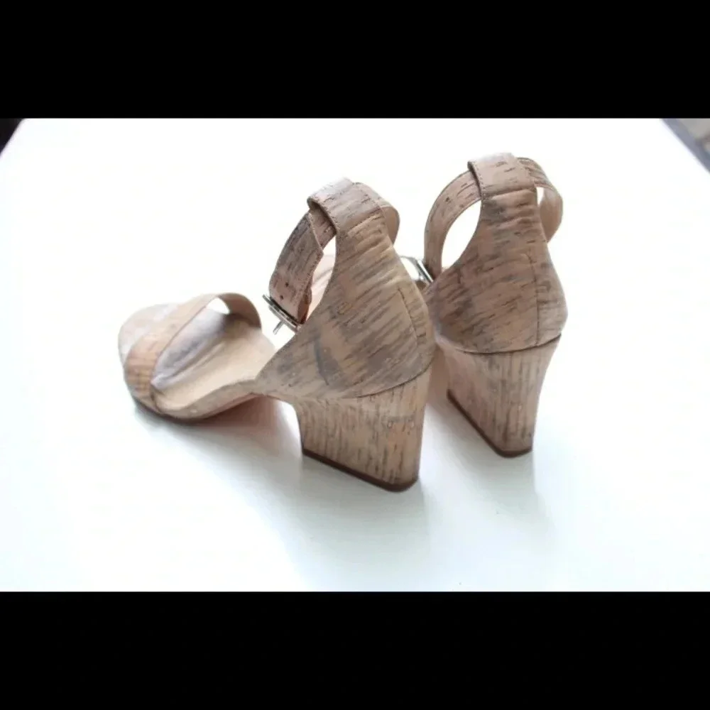 Johnston & Murphy sandals